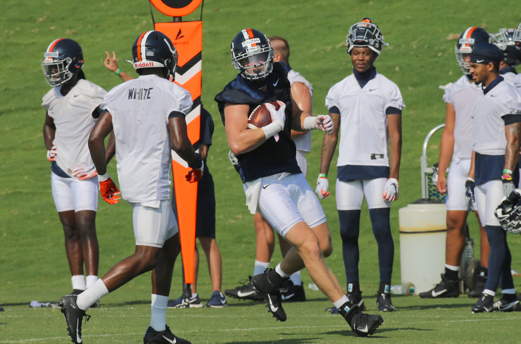 Virginia Has A Secret Weapon In Tight End Tony Poljan : Jerry Ratcliffe