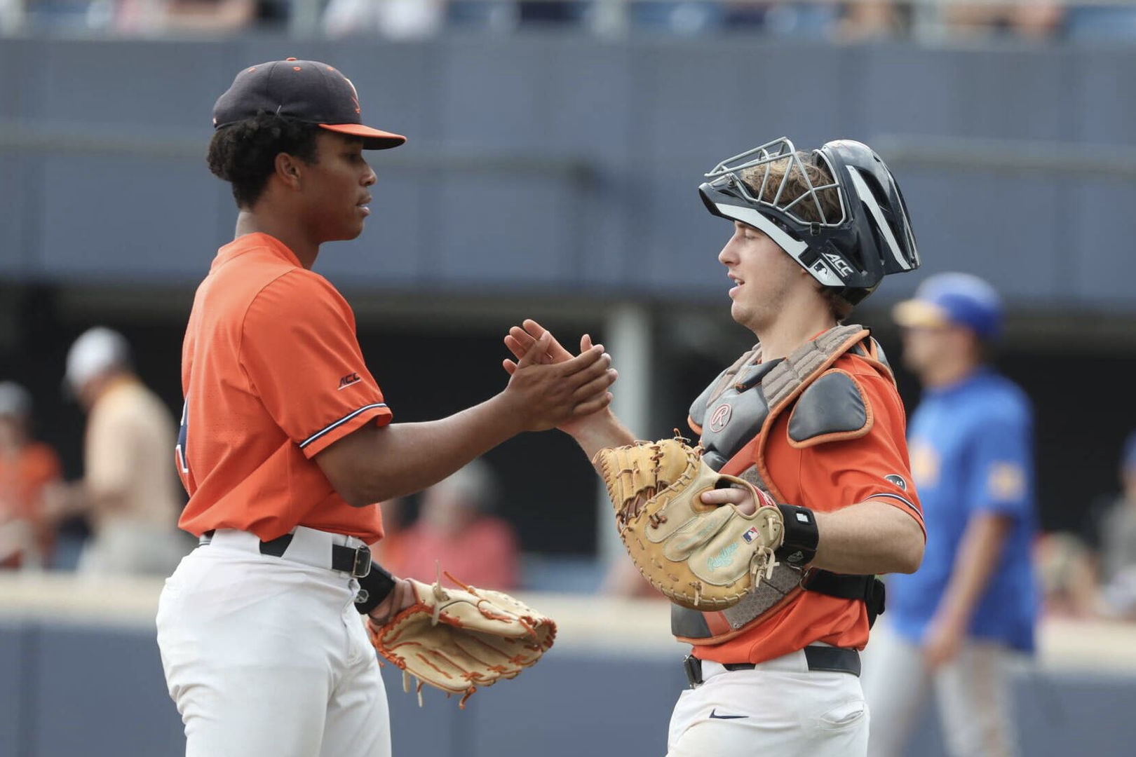 Baseball: Six-run seventh inning gives No. 8 Cavaliers series