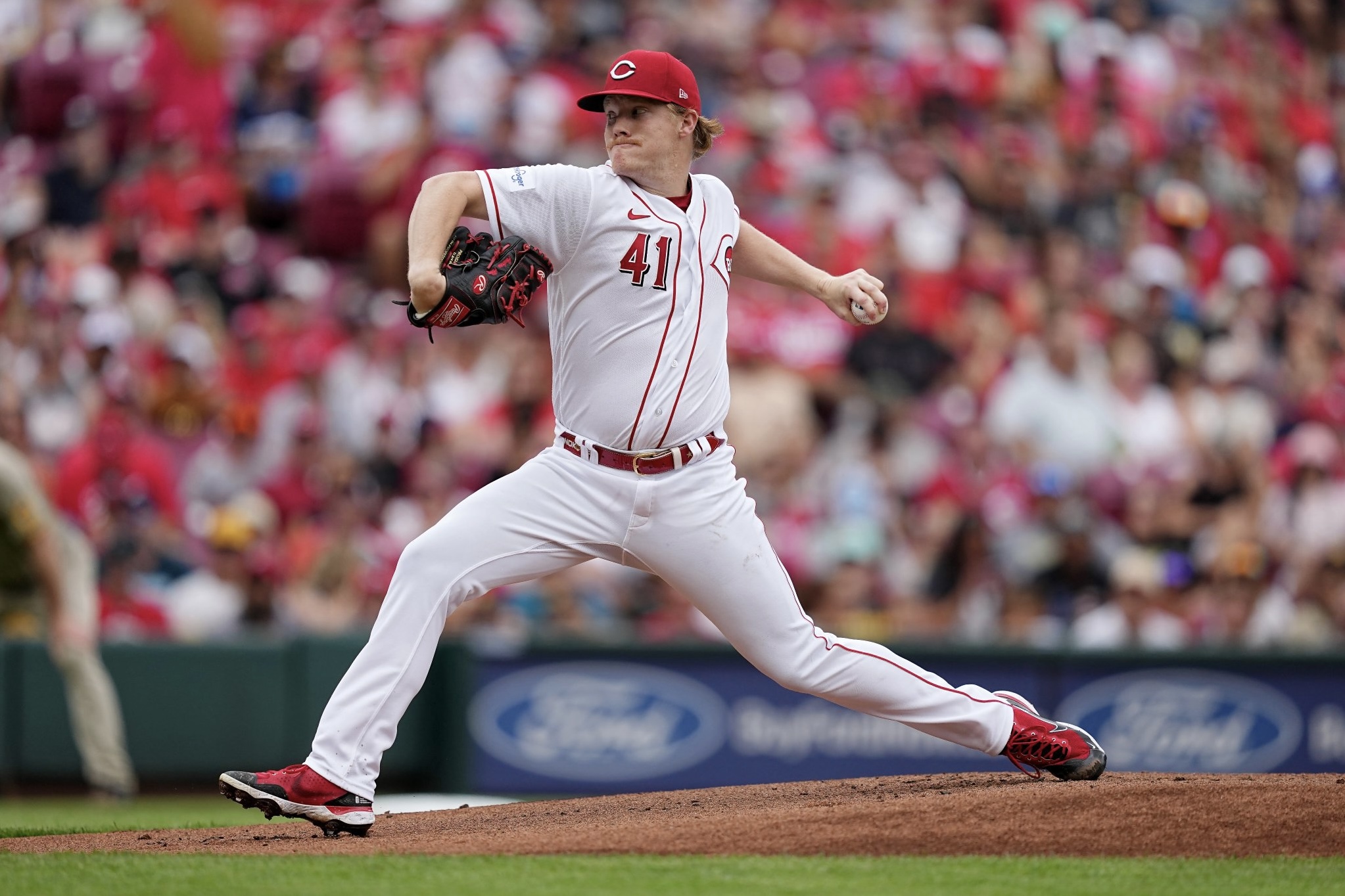 Abbott continues to shine with Cincinnati Reds in MLB