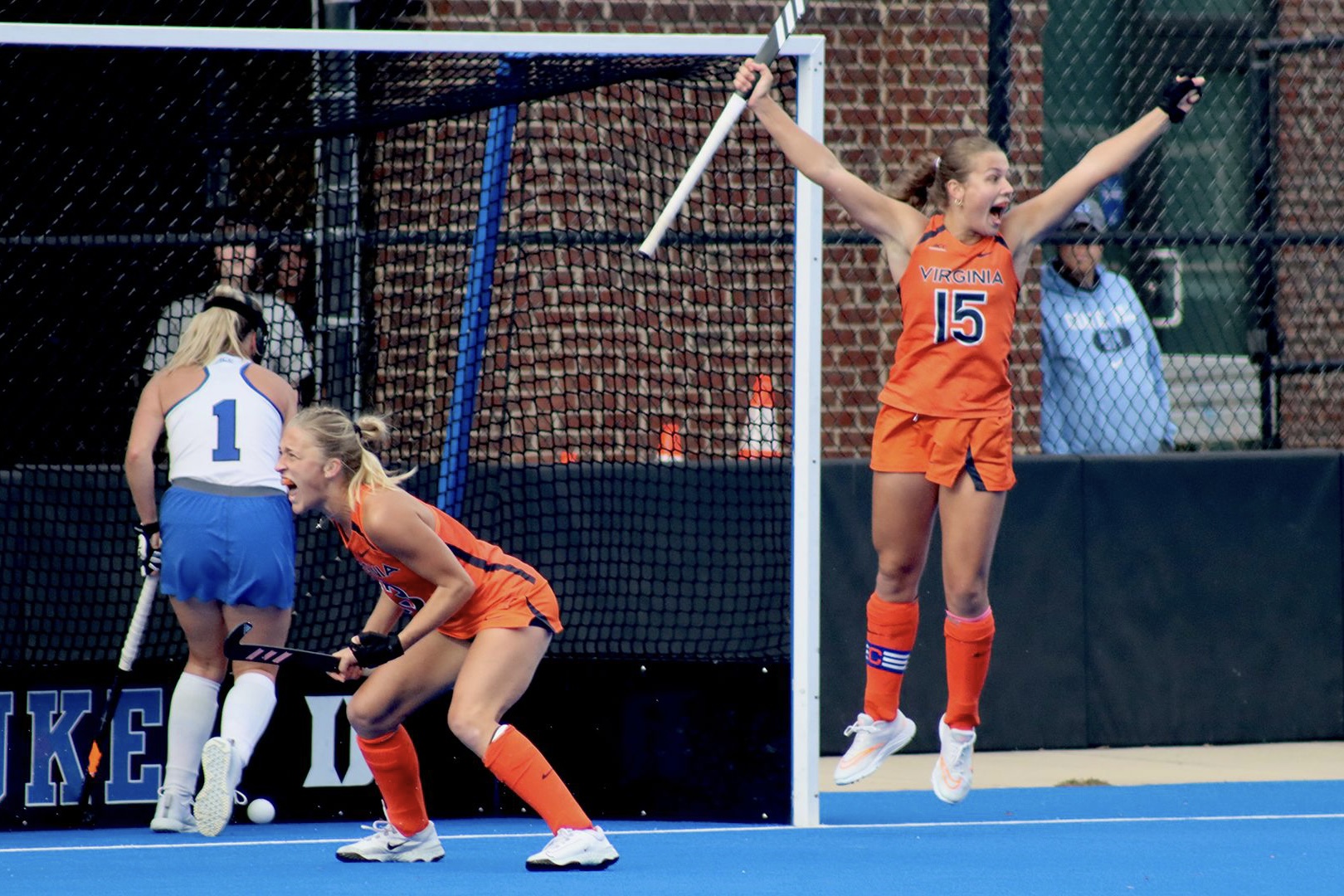 Field Hockey Goalie - Part 4: Aerial saves to the Right (Stick saves) 