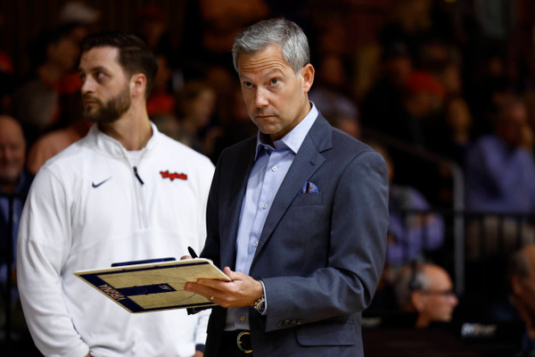 Butler gets physical with Virginia, Wahoos fall, 80-73